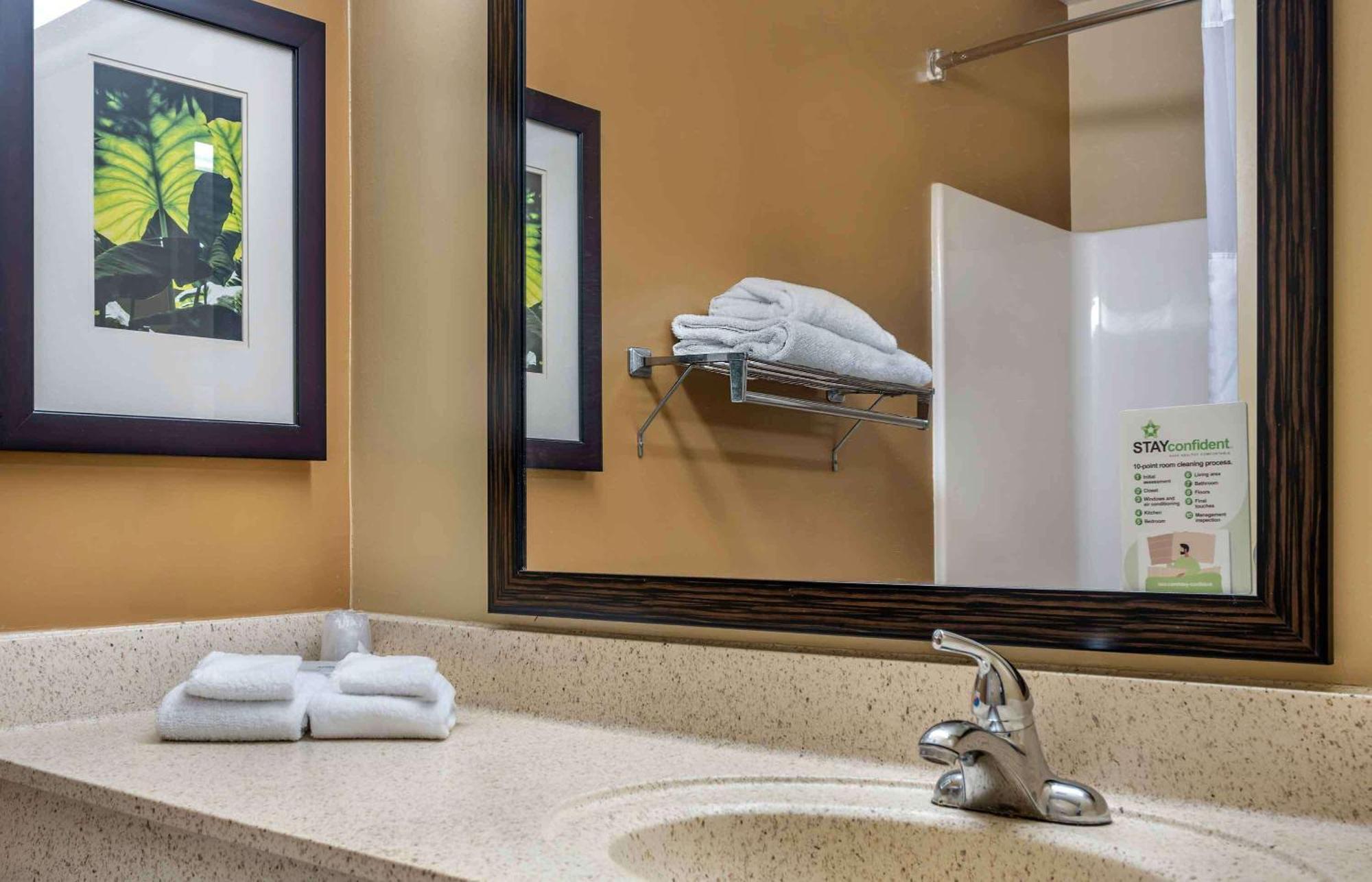 Extended Stay America Select Suites - Detroit - Novi - Haggerty Road Northville Exterior foto